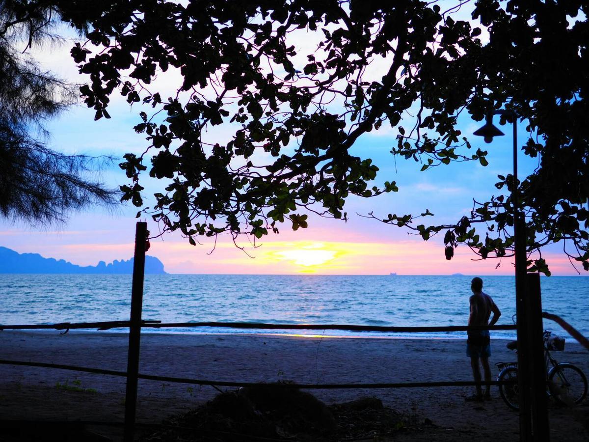 Sukorn Andaman Beach Resort Ko Sukon Cameră foto